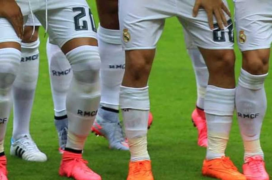 Il dettaglio di Ronaldo e Danilo sulle punte. LaPresse
